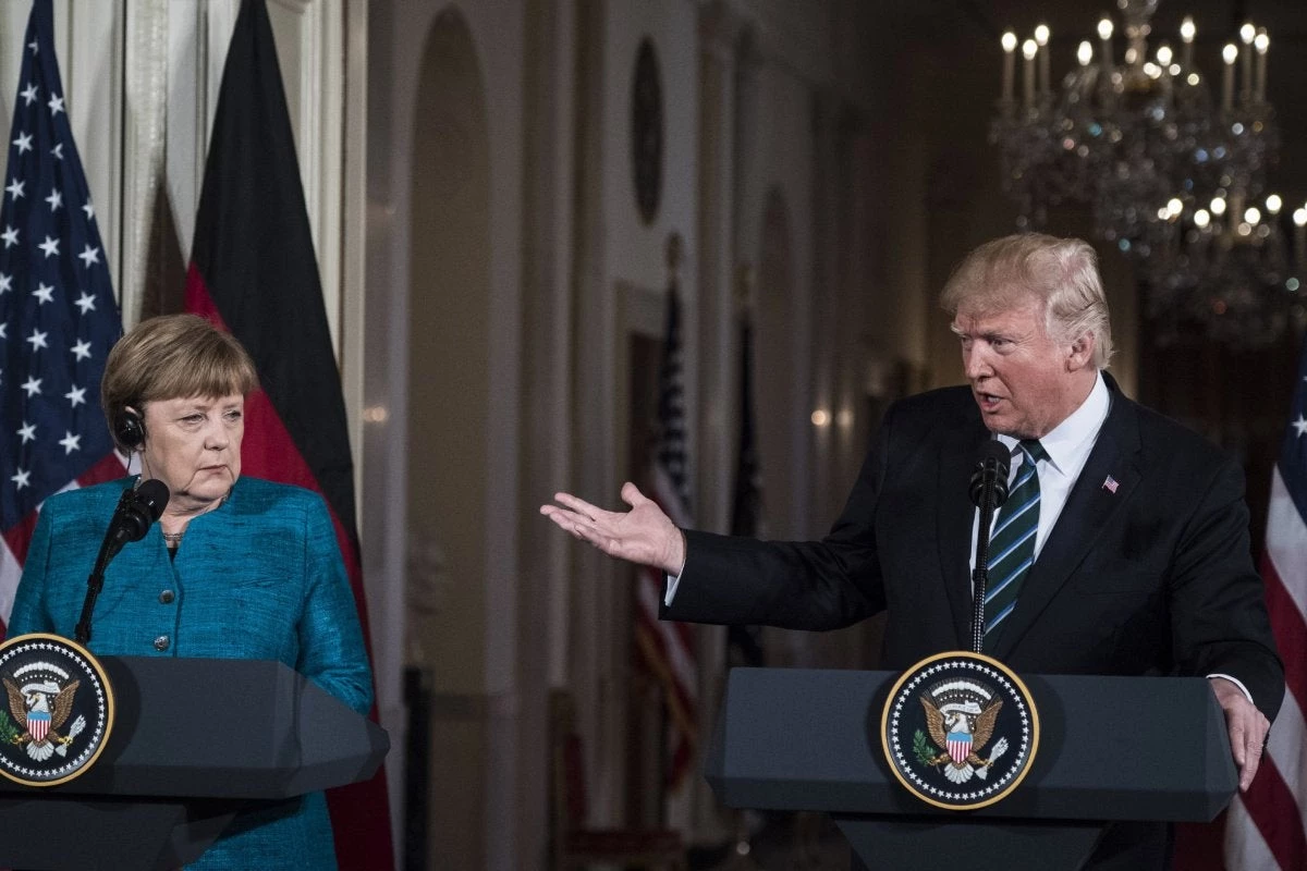 Ακήρυχτος «πόλεμος» ΗΠΑ-Γερμανίας: Η WSJ ξεσκεπάζει το Βερολίνο: «Η Μέρκελ ετοιμάζει πακέτο διάσωσης για την Τουρκία!»